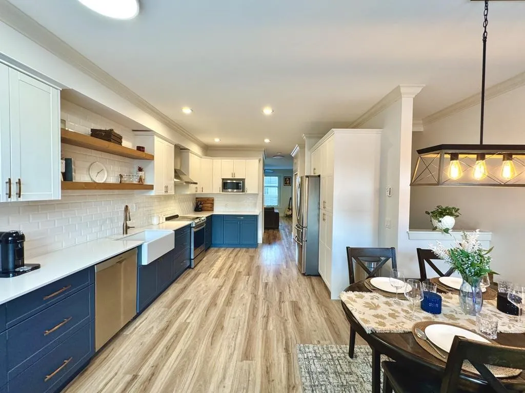 Row / Townhouse for rent: 17 33860 Marshall Road, Abbotsford, British Columbia V2S 0E8