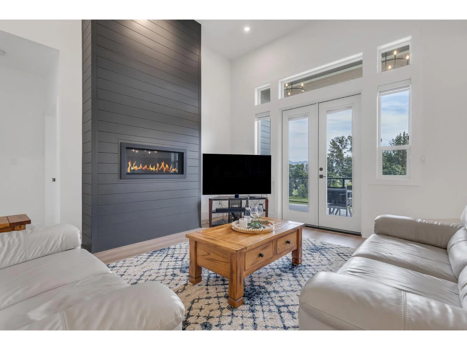 House for rent: 17 50778 Ledgestone Place|eastern Hillsides, Chilliwack, British Columbia V2P 0E7