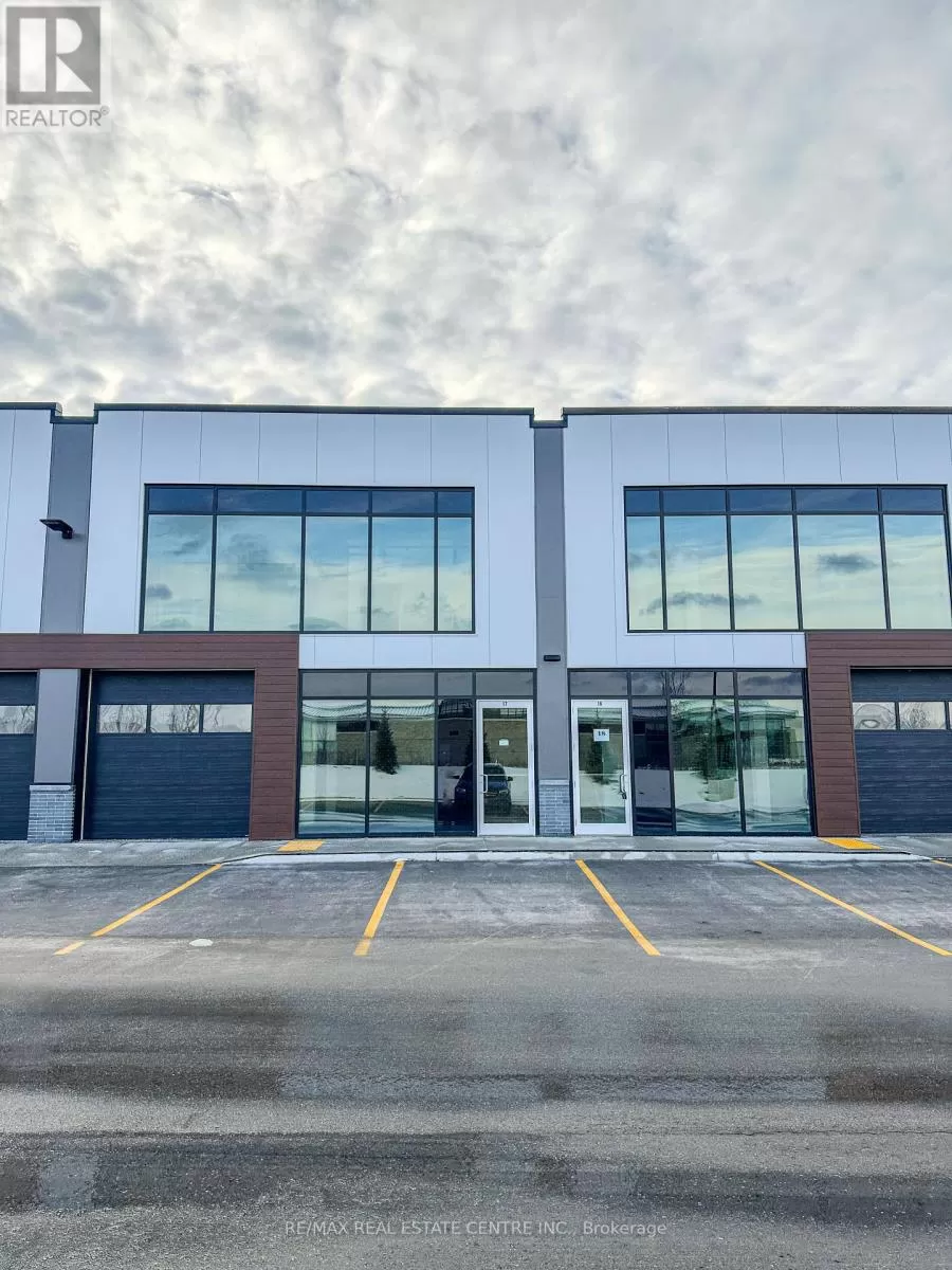 17 - 587 Hanlon Creek Boulevard, Guelph, Ontario N1C 0A1