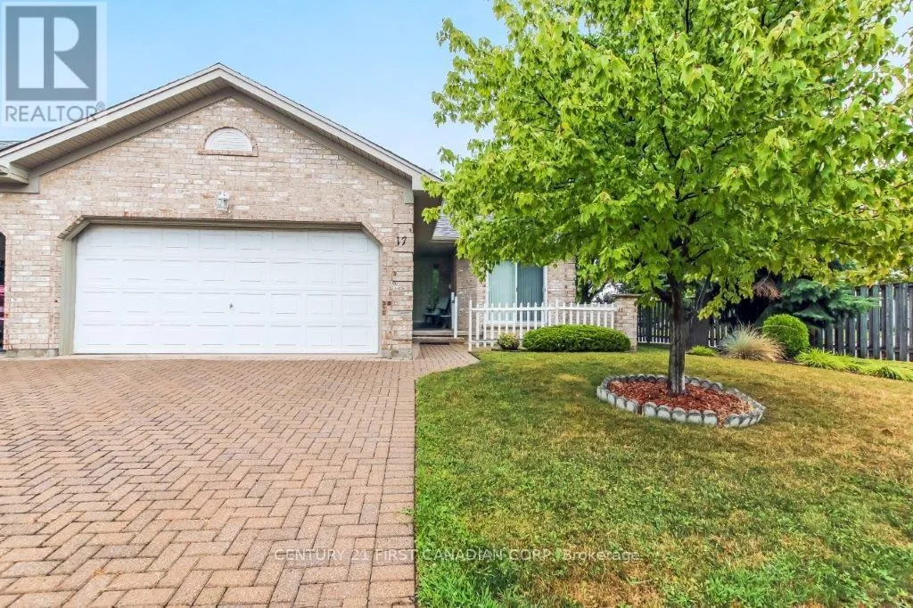 Row / Townhouse for rent: 17 - 825 Shelborne Street, London South, Ontario N5Z 5B7