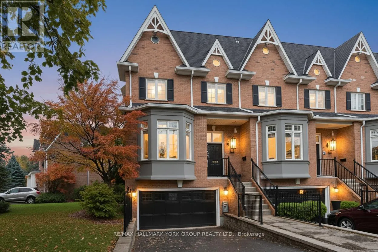 Row / Townhouse for rent: 17 - 85 Church Street, Mississauga, Ontario L5M 1M6