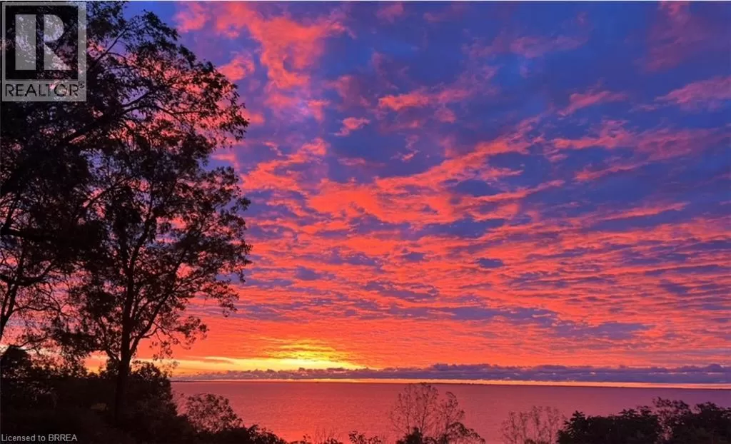 17 Black Walnut Drive Unit# 32, Port Rowan, Ontario N0E 1P0