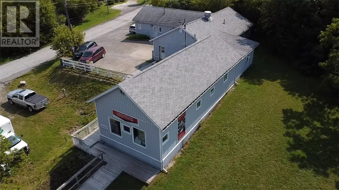 No Building for rent: 17 Campbell Street E, Little Current, Ontario P0P 1K0