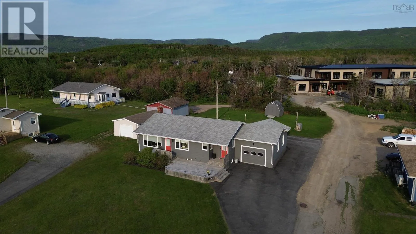 House for rent: 17 Chemin De Susanne Road, ChA(C)ticamp, Nova Scotia B0E 1H0