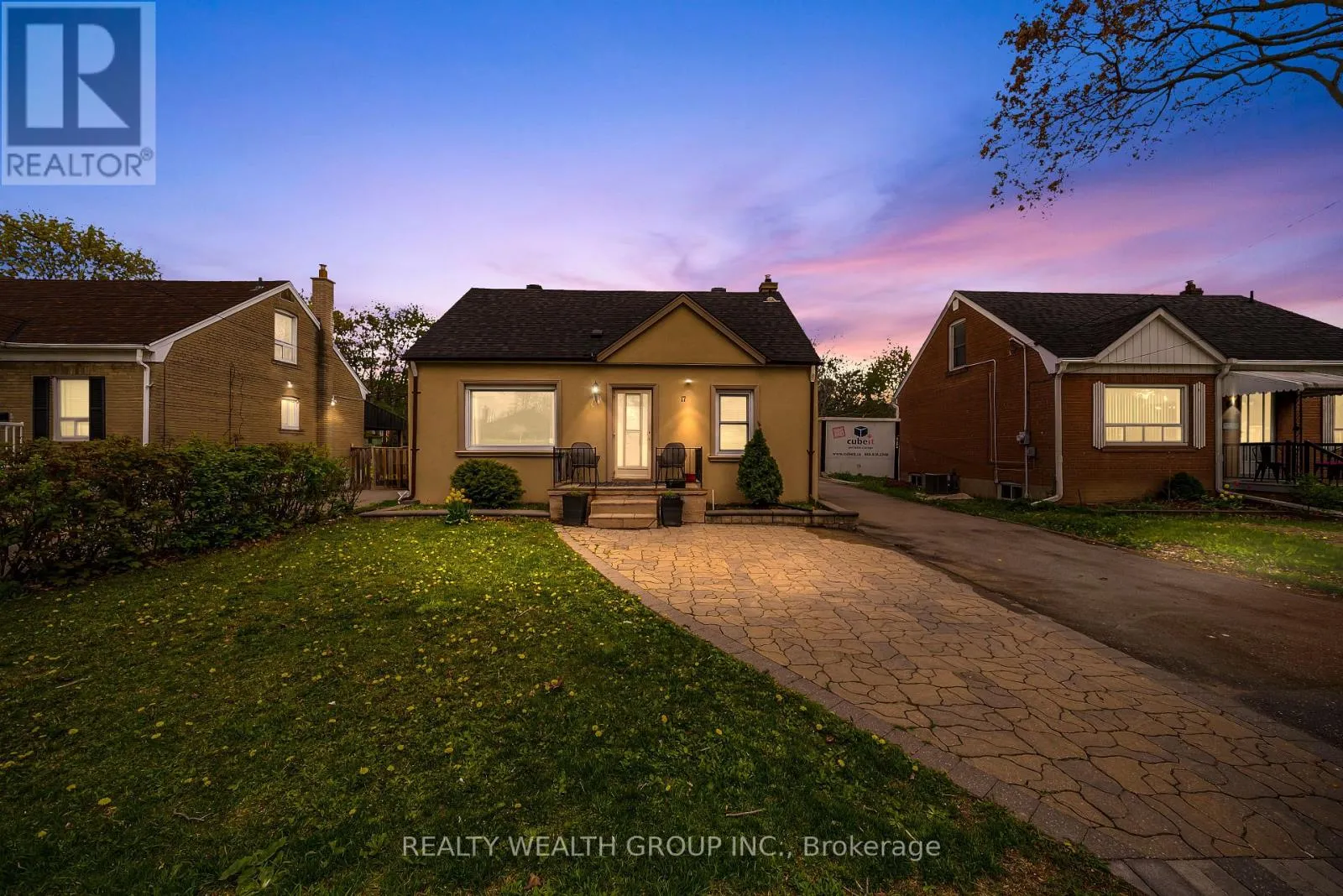 House for rent: 17 Haymarket Road, Toronto, Ontario M3L 1H3