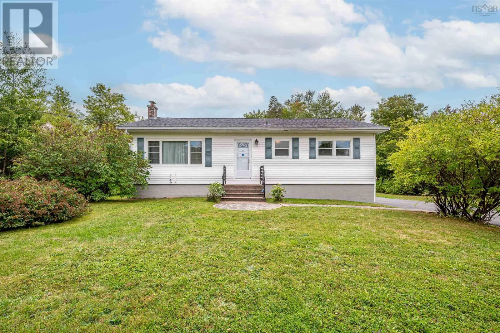 House for rent: 17 Kinsac Road, Beaver Bank, Nova Scotia B4G 1C5