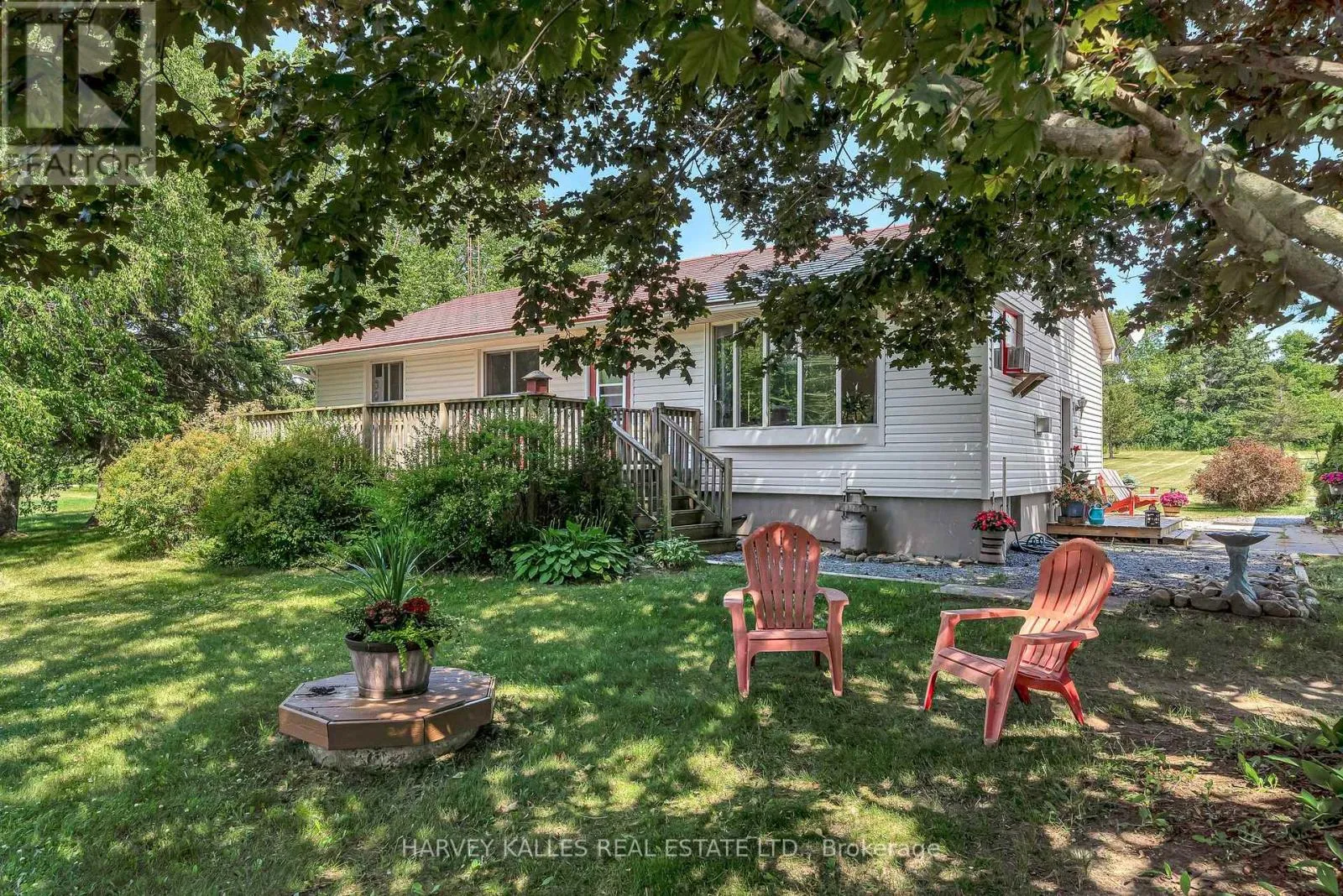 House for rent: 17 Kleinsteuber Park Road, Prince Edward County, Ontario K0K 2T0