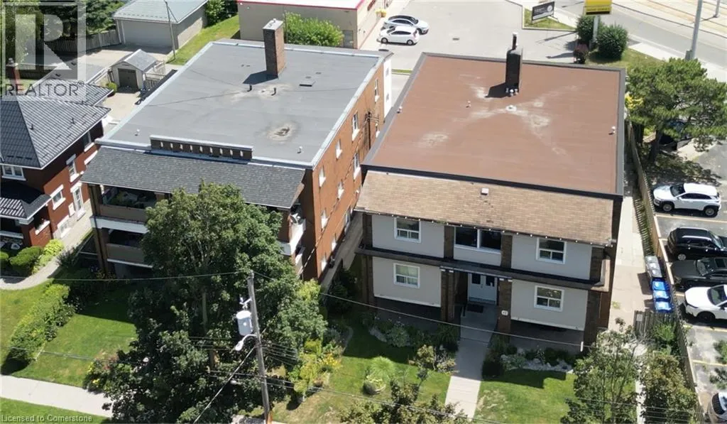 17 Louisa Street, Kitchener, Ontario N2H 5L7