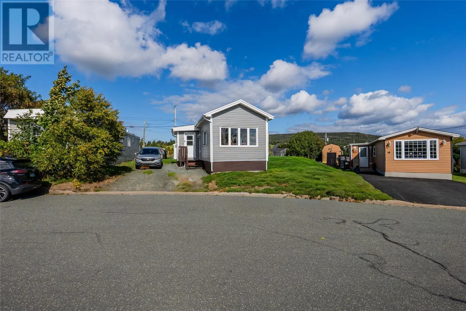 House for rent: 17 Meadowbrook Park Road, Goulds, Newfoundland & Labrador A1S 1G1