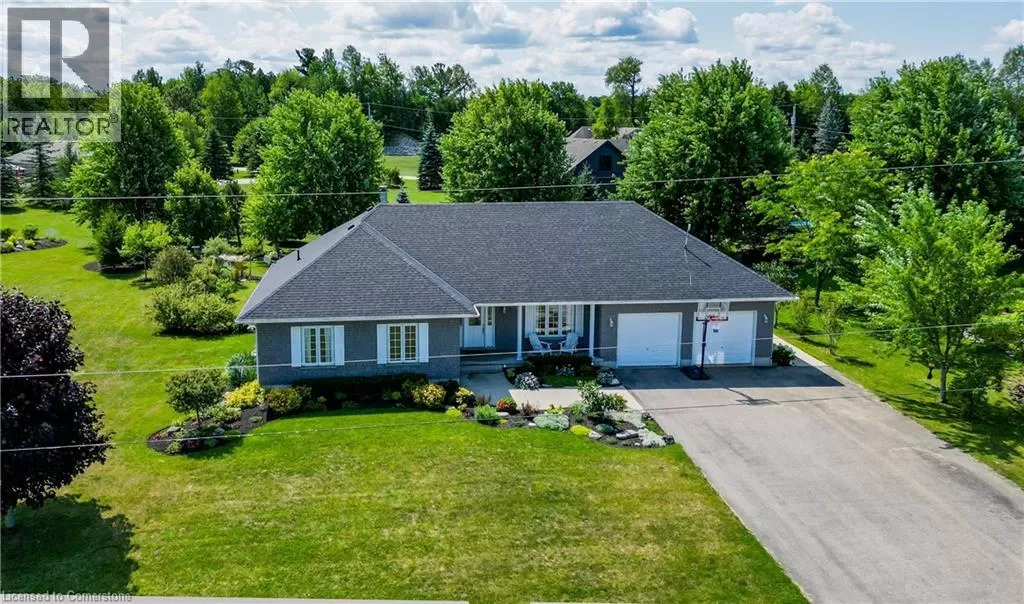 House for rent: 17 Minto Pines Road, Minto, Ontario N0G 2L0