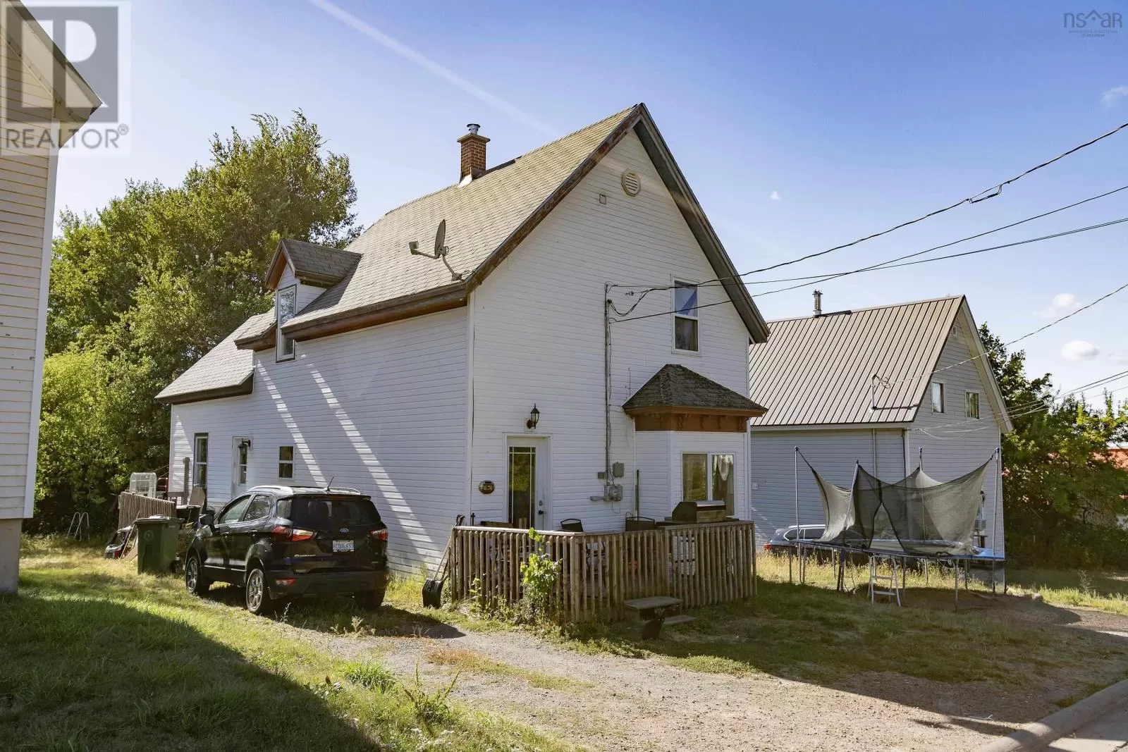 House for rent: 17 Pleasant Street, Springhill, Nova Scotia B0M 1X0