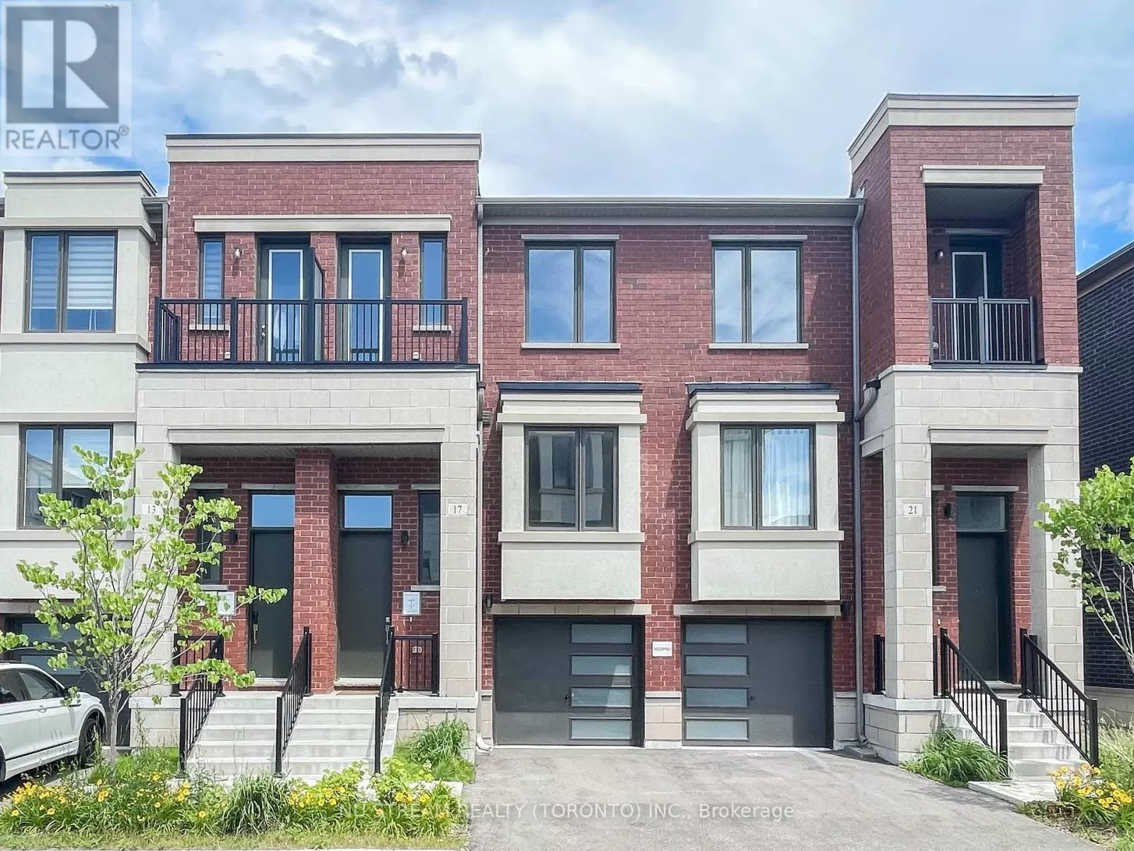 Row / Townhouse for rent: 17 Rattenbury Road, Vaughan, Ontario L6A 5C5