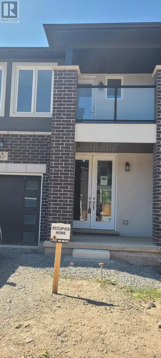 Row / Townhouse for rent: 17 Renfrew Trail, Welland, Ontario L3C 0K2