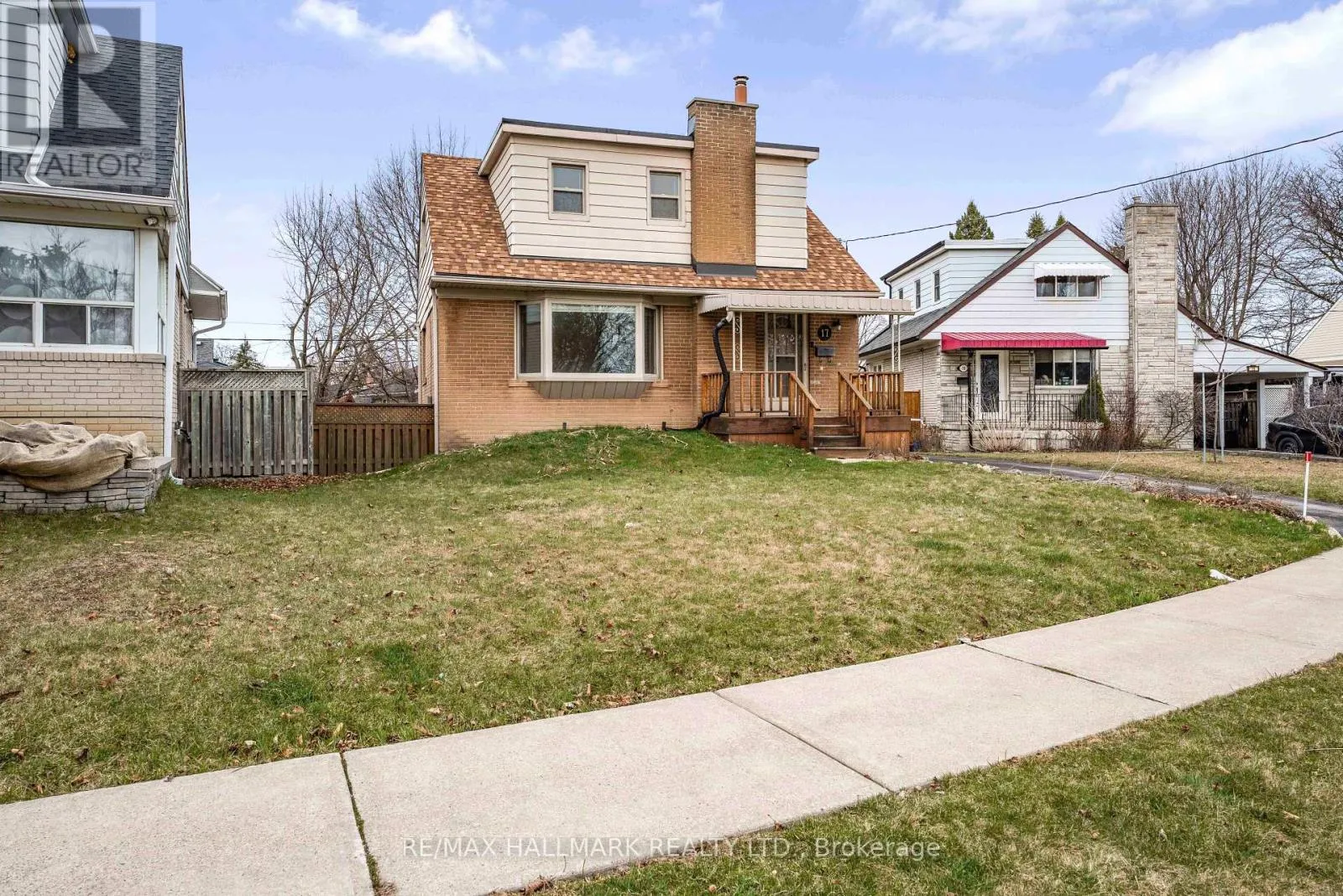 House for rent: 17 Tofield Crescent, Toronto, Ontario M9W 2B8