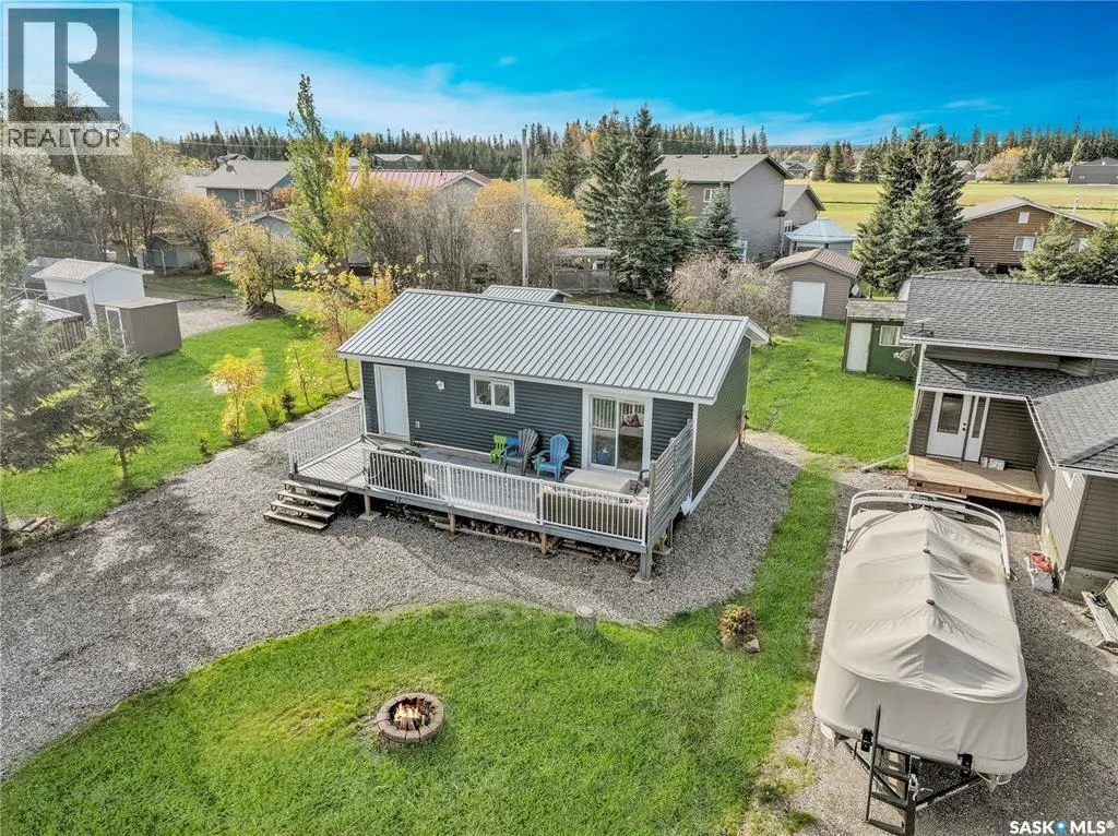 House for rent: 17 White Poplar Crescent, Candle Lake, Saskatchewan S0J 3E0