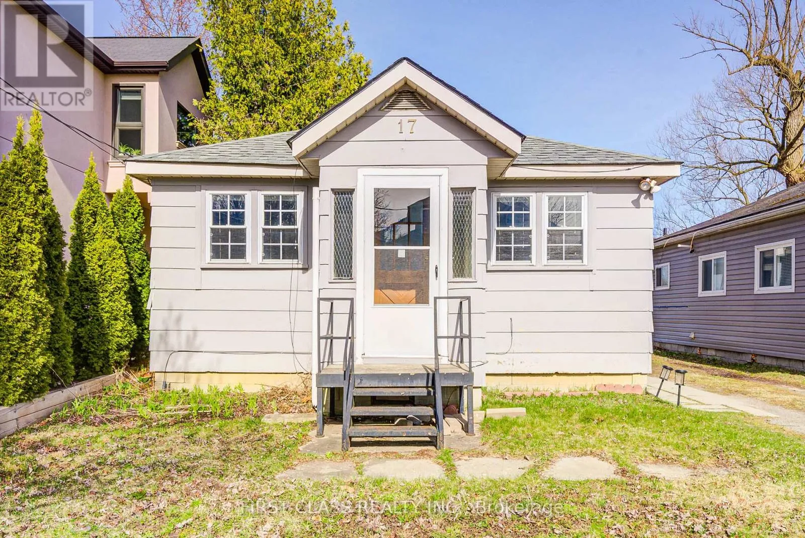 House for rent: 17 Willowbank Avenue, Richmond Hill, Ontario L4E 3B4