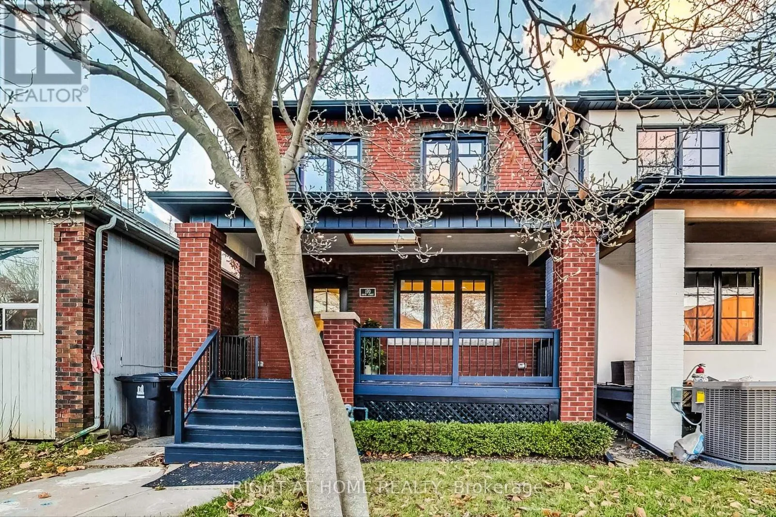 House for rent: 170 Fifth Street, Toronto, Ontario M8V 2Z7