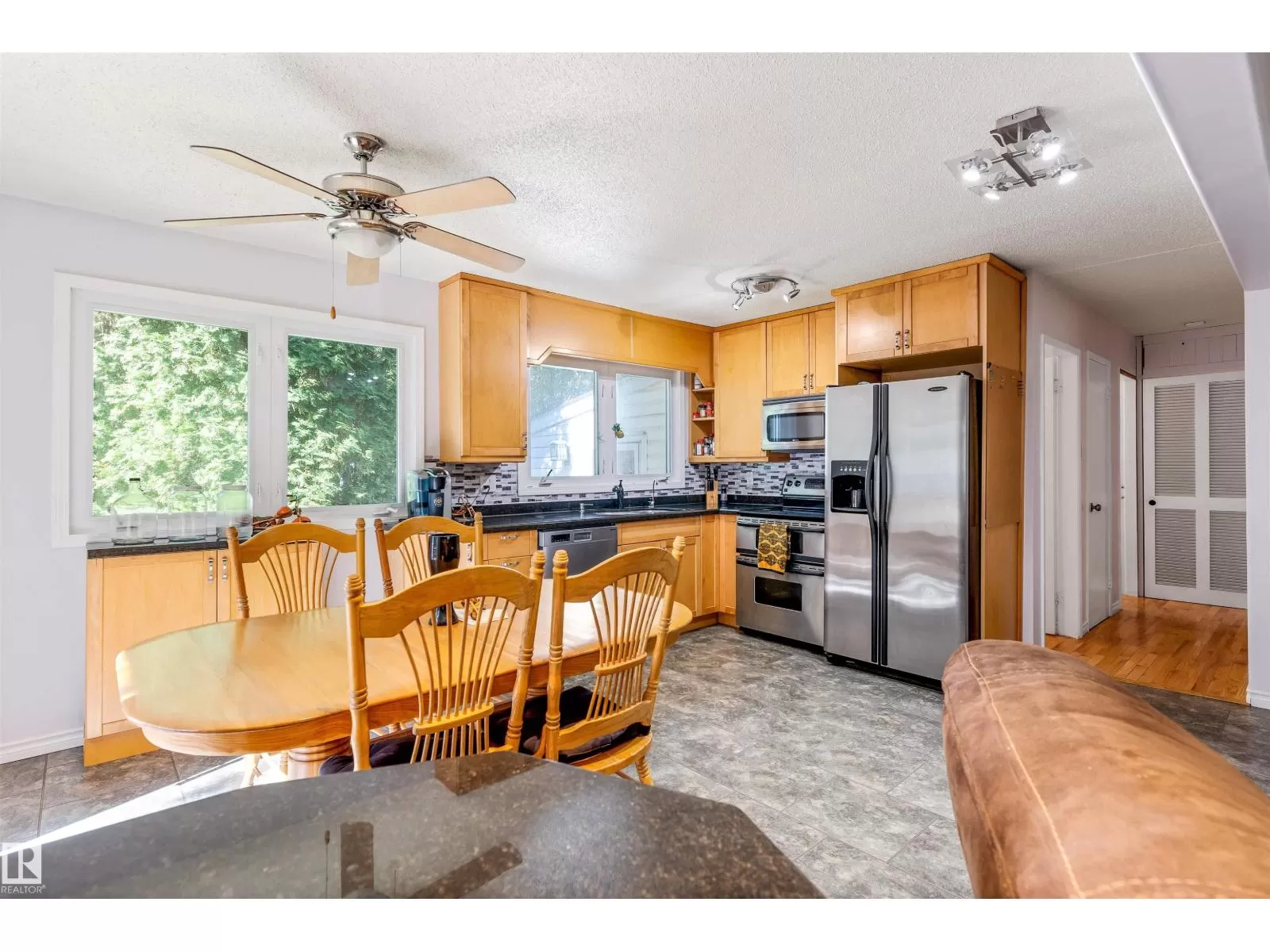 House for rent: 1700 Lakeside Dr, Rural Parkland County, Alberta T7Z 2V9