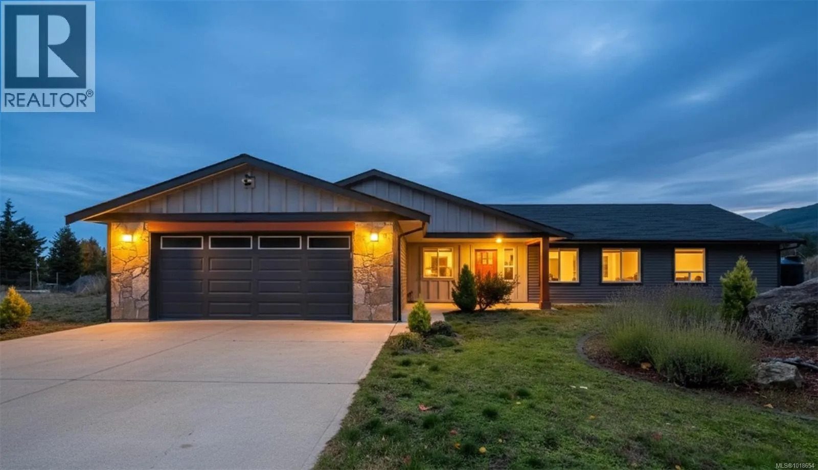 House for rent: 1700 Warn Way, Qualicum Beach, British Columbia V9K 2S3