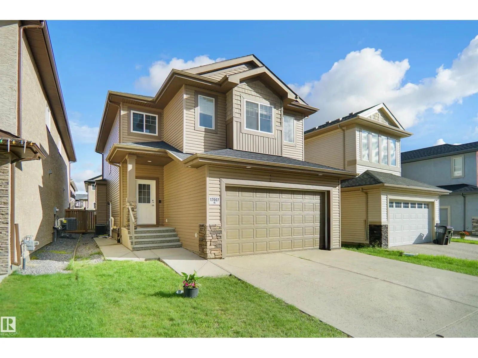 House for rent: 17007 62 St Nw, Edmonton, Alberta T5Y 2V9