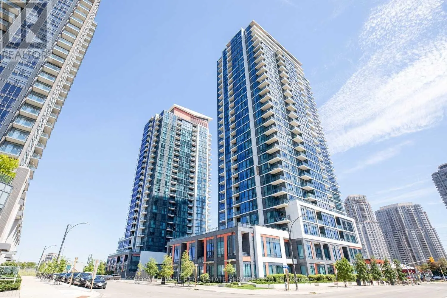 Apartment for rent: 1701 - 55 Eglinton Avenue W, Mississauga, Ontario L5R 0E4