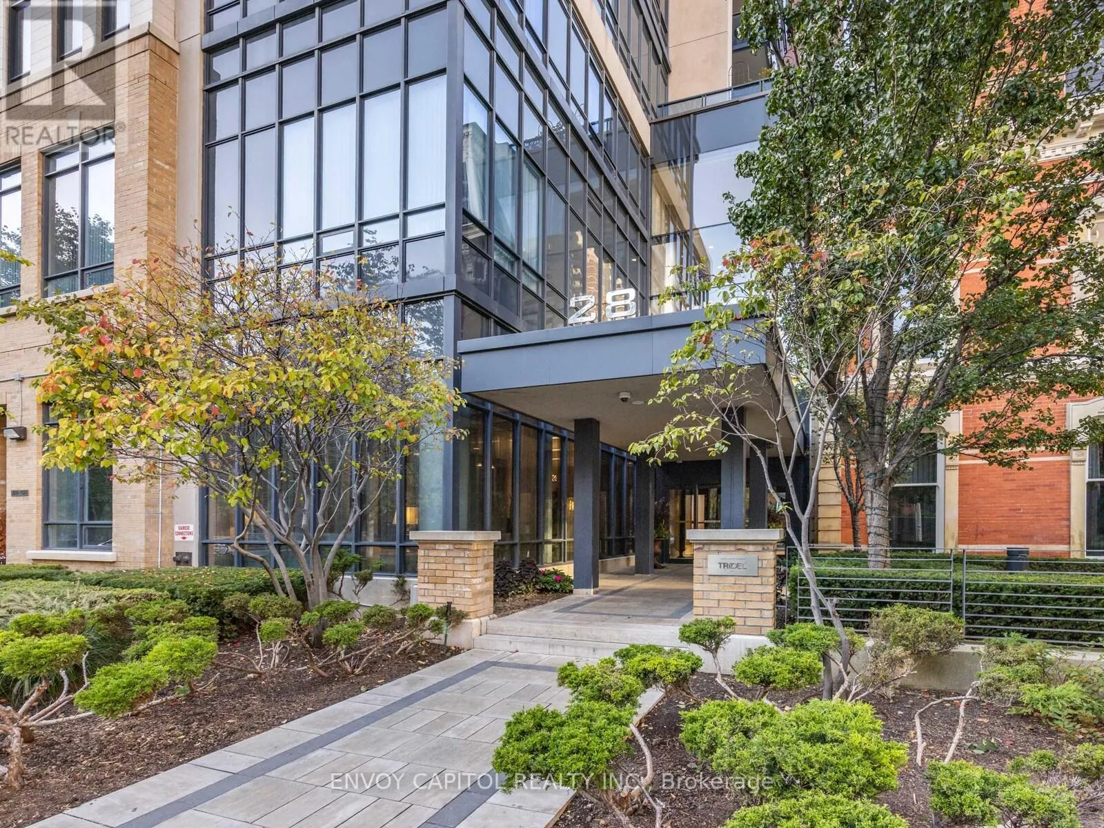 Apartment for rent: 1702 - 28 Linden Street, Toronto, Ontario M4Y 0A4