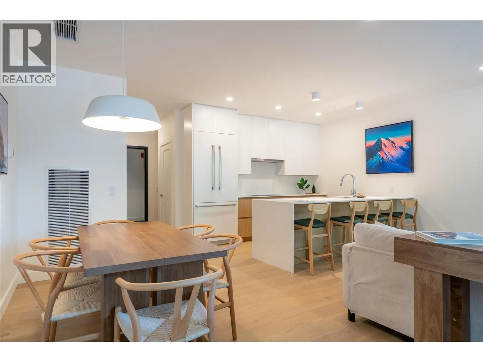 Row / Townhouse for rent: 1702 Coursier Avenue Unit# 1111, Revelstoke, British Columbia V0E 2S3