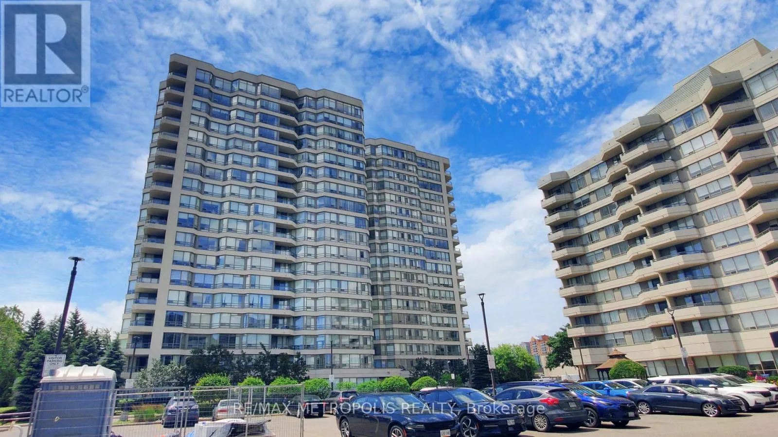 Apartment for rent: 1703 - 75 King Street E, Mississauga, Ontario L5A 4G5