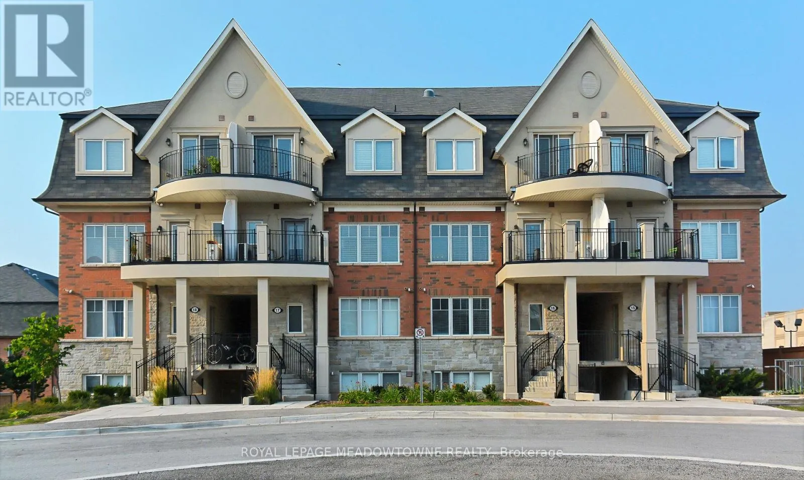Row / Townhouse for rent: 1704 - 2420 Baronwood Drive, Oakville, Ontario L6M 0J7