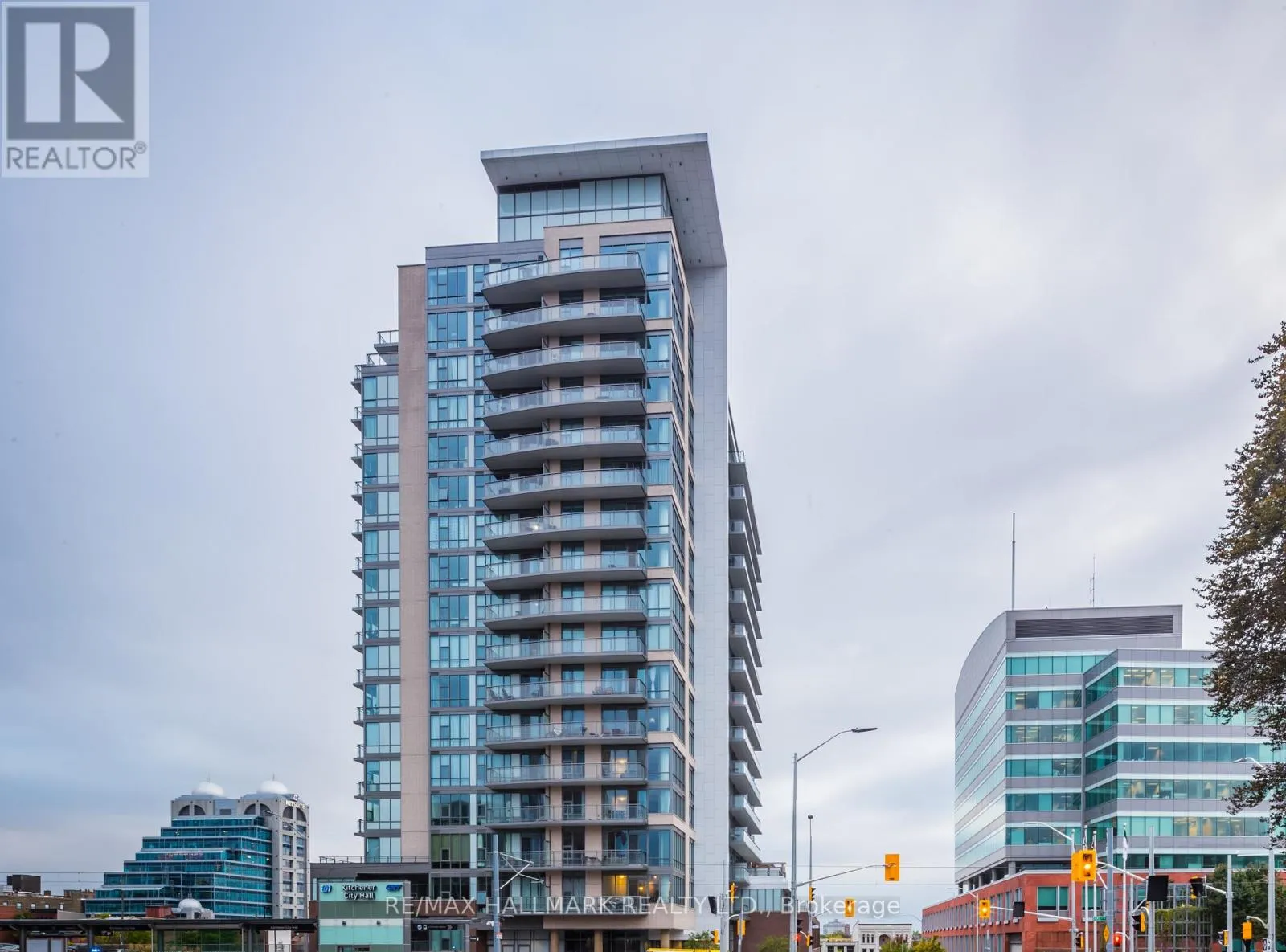 Apartment for rent: 1704 - 85 Duke Street W, Kitchener, Ontario N2H 0B7