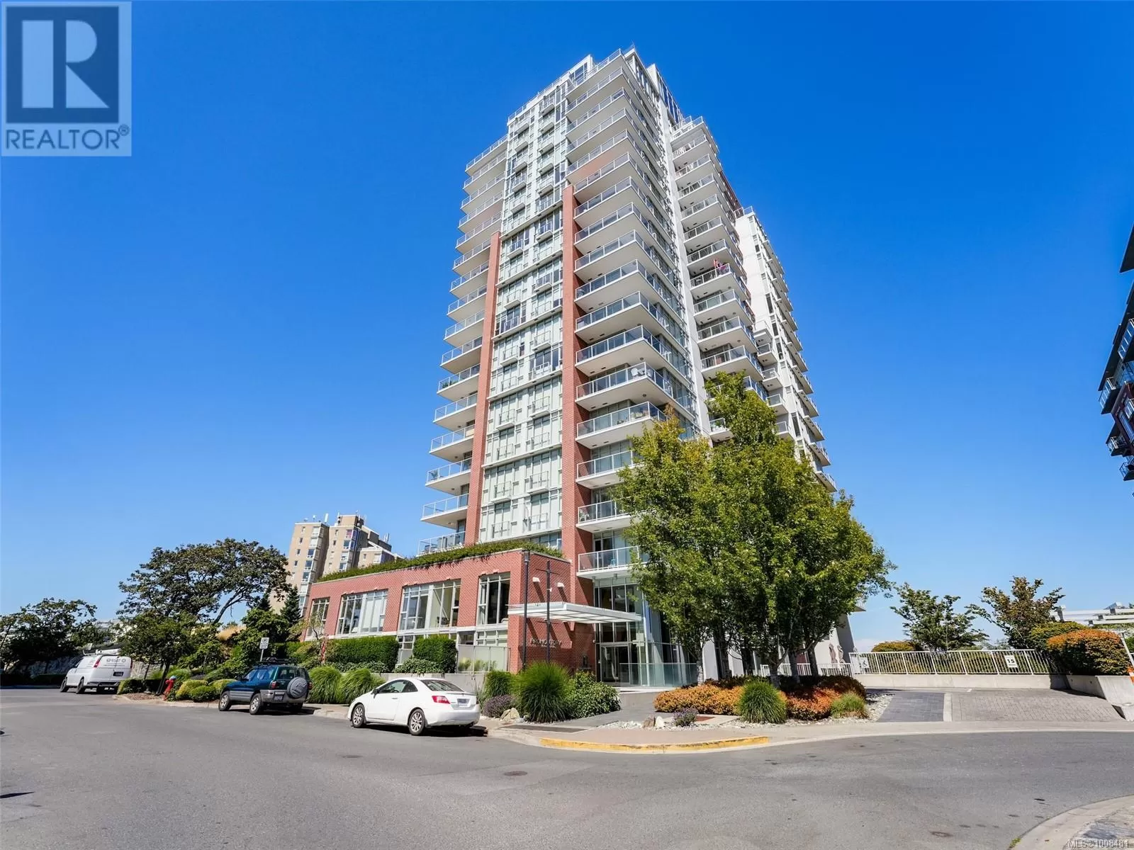 Apartment for rent: 1705 83 Saghalie Rd, Victoria, British Columbia V9A 0E7