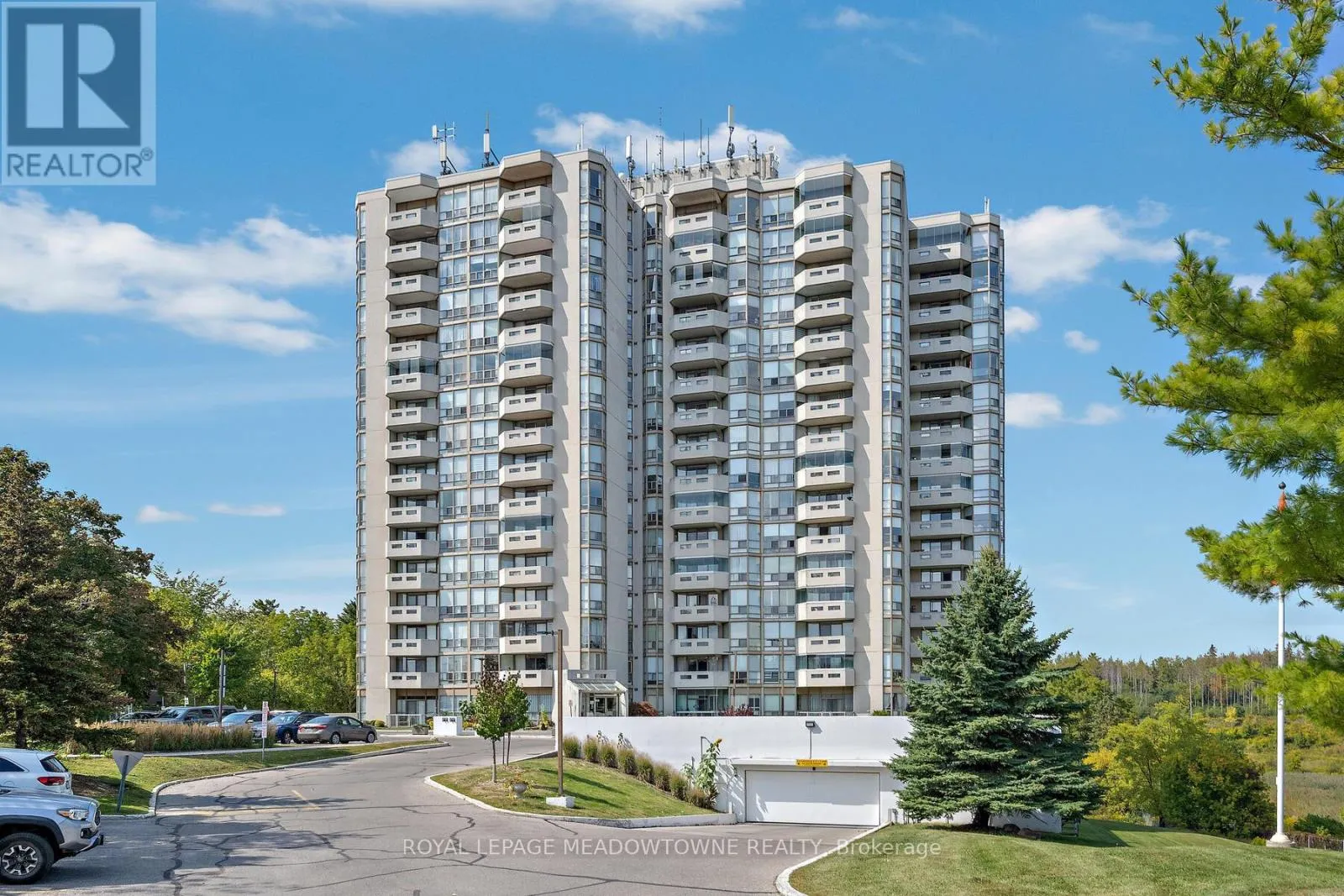 Apartment for rent: 1708 - 20 Mcfarlane Drive, Halton Hills, Ontario L7G 5J8