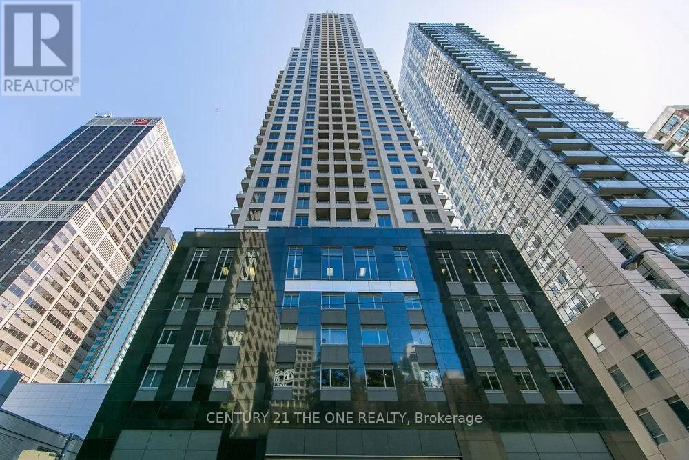 Apartment for rent: 1708 - 35 Balmuto Street, Toronto, Ontario M4Y 0A3