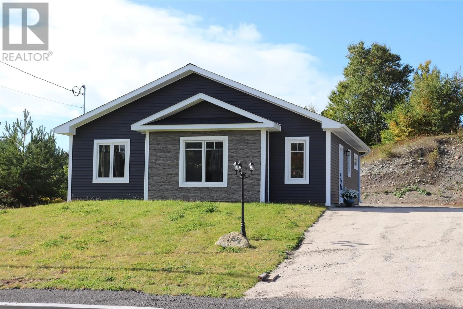 House for rent: 171 Queen Street, Stephenville, Newfoundland & Labrador A2N 2P5