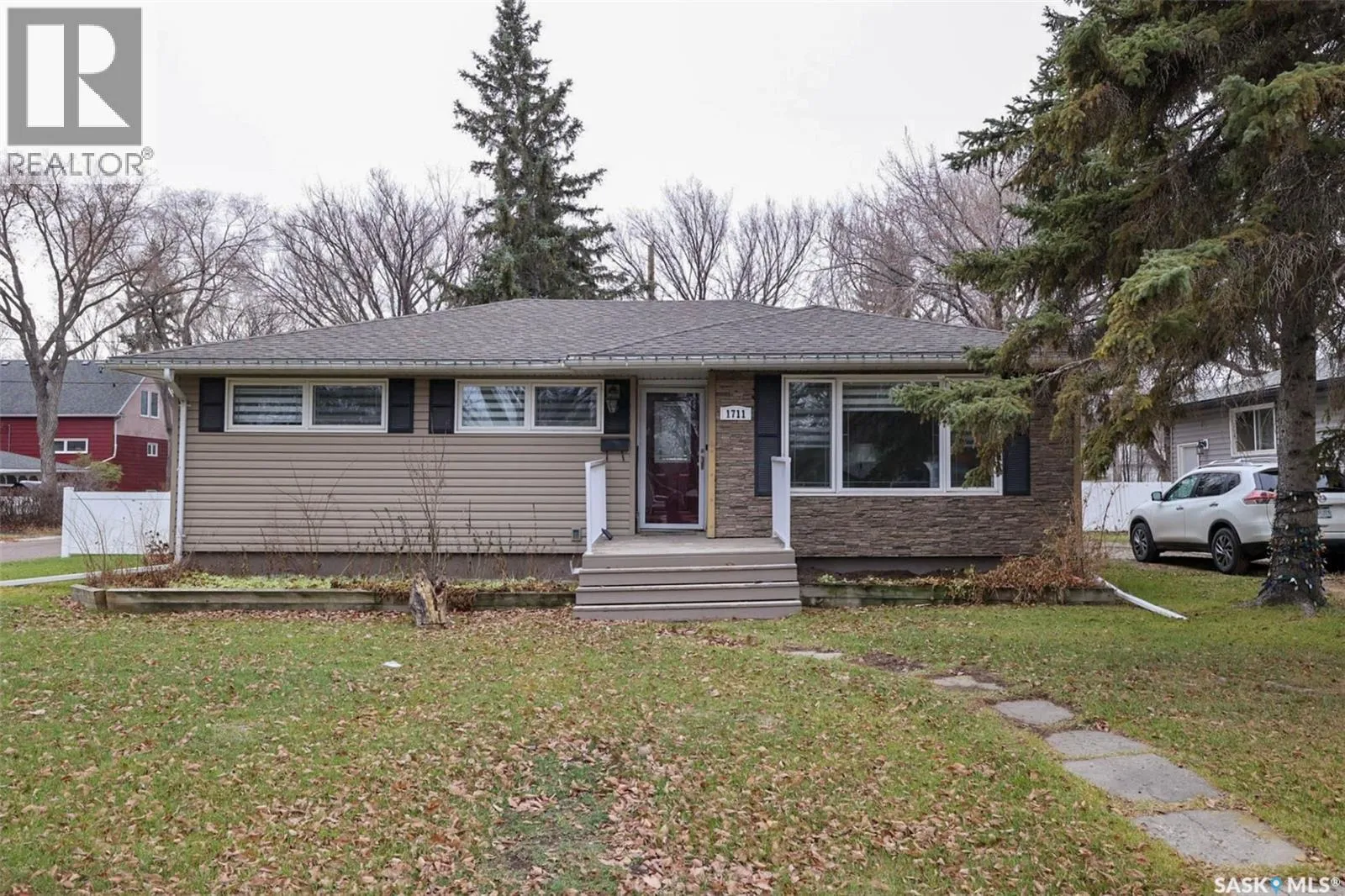 House for rent: 1711 Grant Drive, Regina, Saskatchewan S4S 4V3