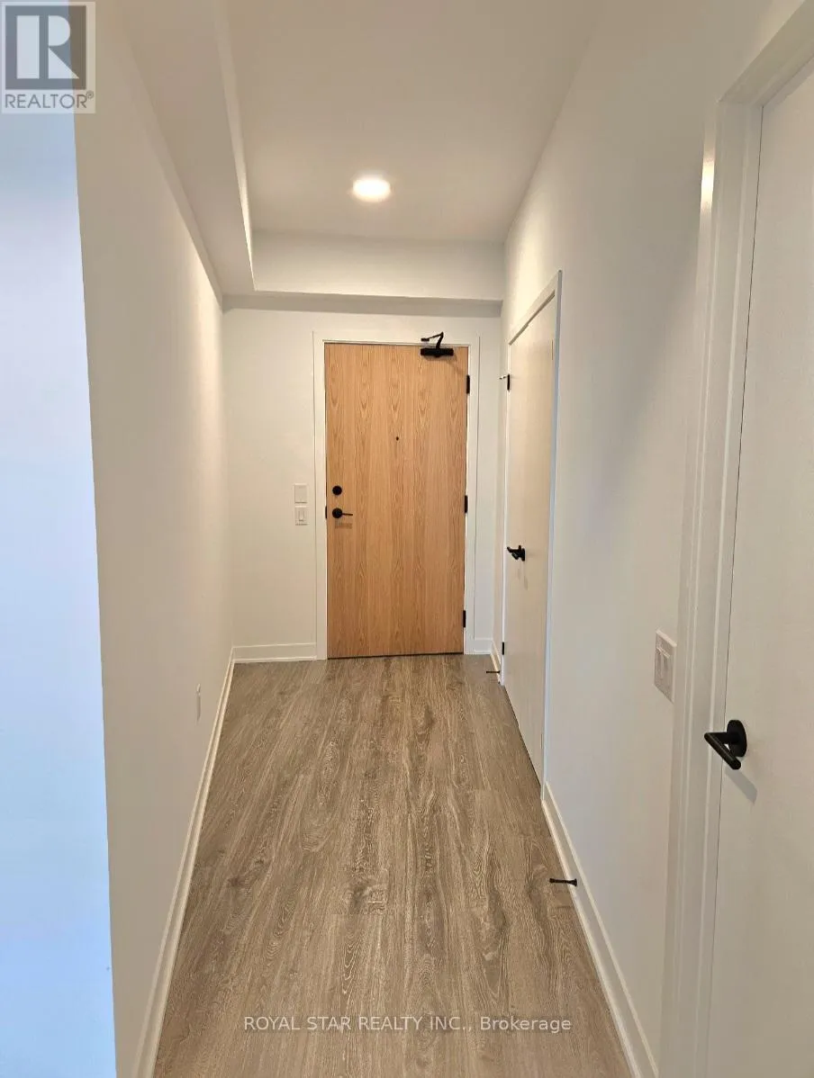 Apartment for rent: 1713 - 2495 Eglinton Avenue W, Mississauga, Ontario L5M 2T2