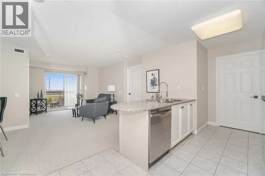 Apartment for rent: 1720 Eglinton Avenue E Unit# 610, Toronto, Ontario M4A 2X8