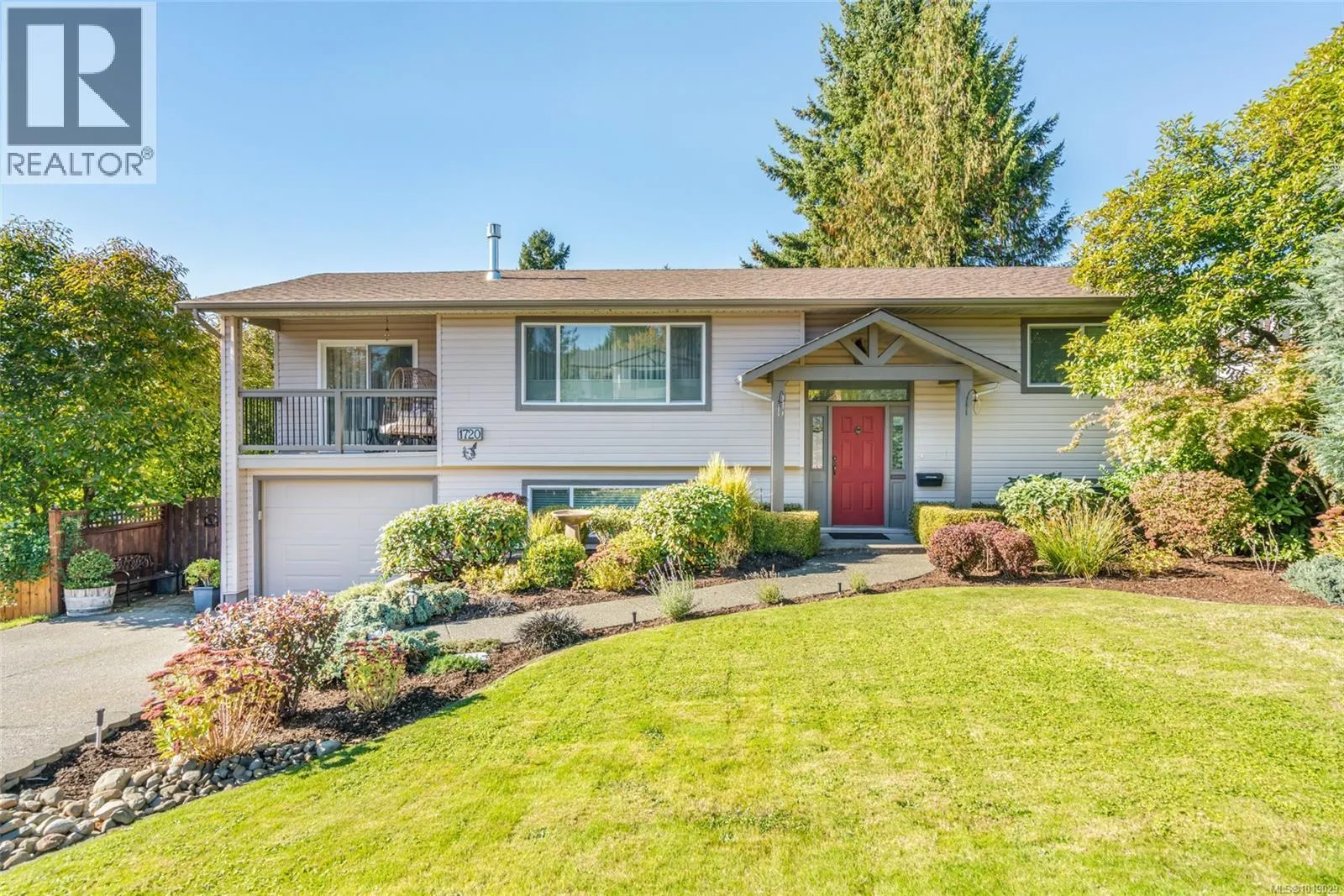 House for rent: 1720 Mclauchlin Dr, Courtenay, British Columbia V9N 5S1