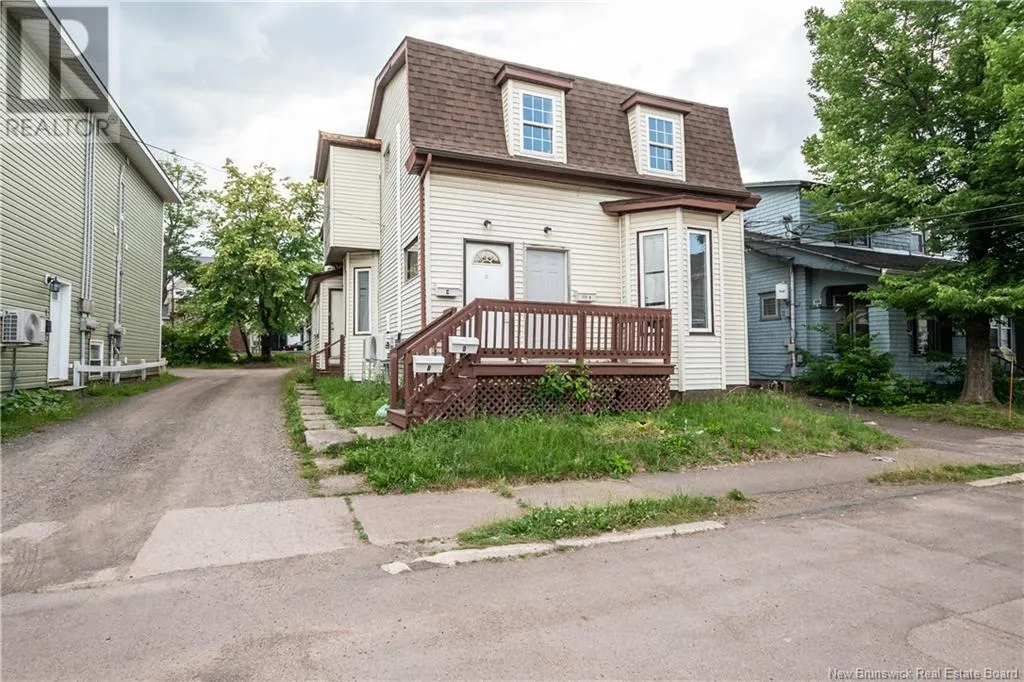 Fourplex for rent: 172-176 Wesley Street, Moncton, New Brunswick E1C 4W1