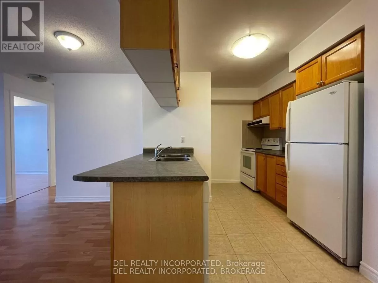 Apartment for rent: 1722 - 3888 Duke Of York Boulevard, Mississauga, Ontario L5B 4M7