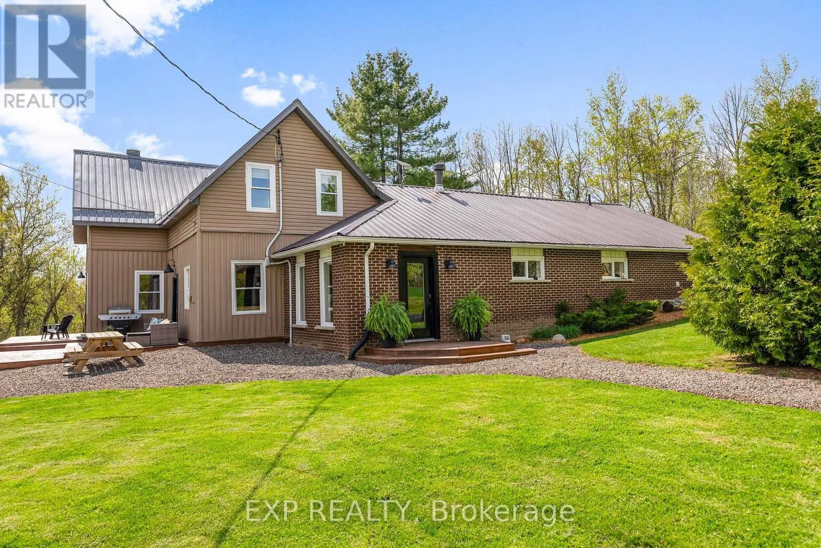 House for rent: 1724b Kohlsmith Road, Whitewater Region, Ontario K0J 1K0