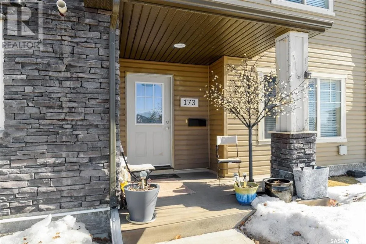 Row / Townhouse for rent: 173 5079 James Hill Road, Regina, Saskatchewan S4W 0B9