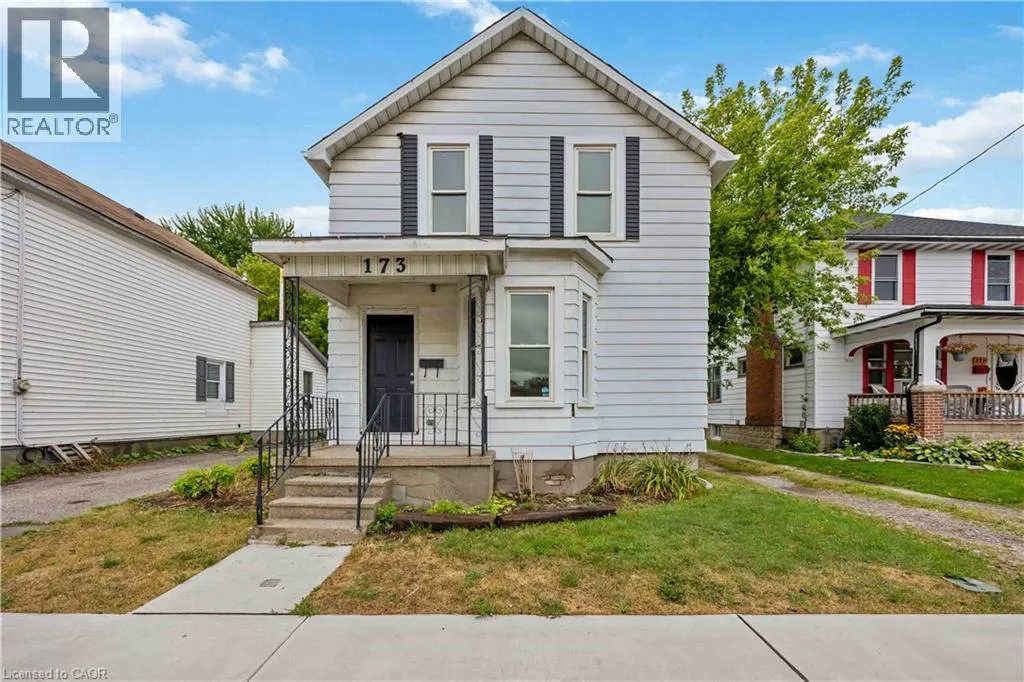 House for rent: 173 Brock Street S, Sarnia, Ontario N7T 2W3