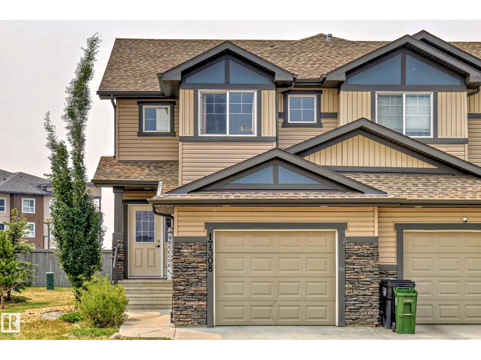 Duplex for rent: 17308 76 St Nw, Edmonton, Alberta T5Z 0T4