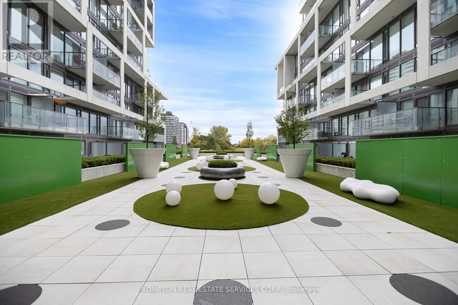 Row / Townhouse for rent: 1732 - 8 Hillsdale Avenue E, Toronto, Ontario M4S 0B2