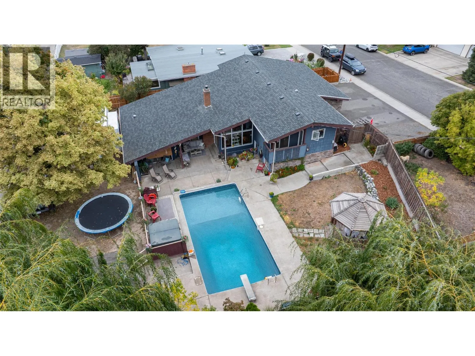 House for rent: 1732 Granite Avenue, Merritt, British Columbia V1K 1B8