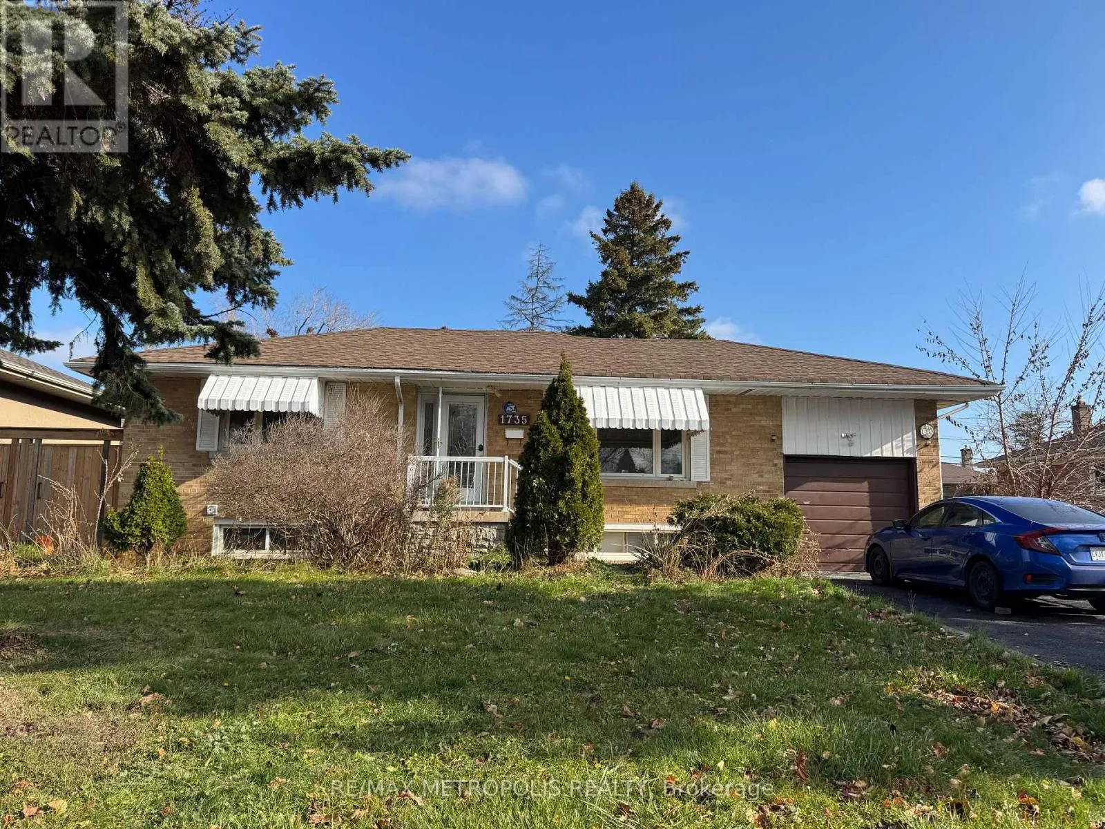 House for rent: 1735 Pharmacy Avenue, Toronto, Ontario M1T 1H1