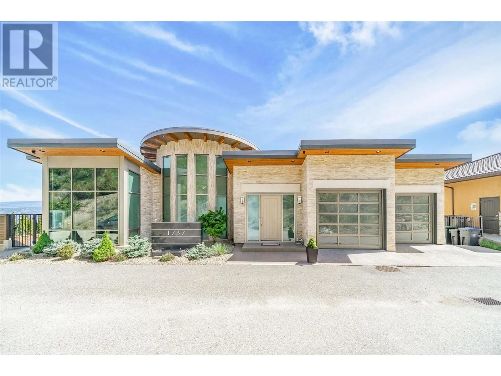 House for rent: 1737 Scott Crescent, West Kelowna, British Columbia V1Z 4B8