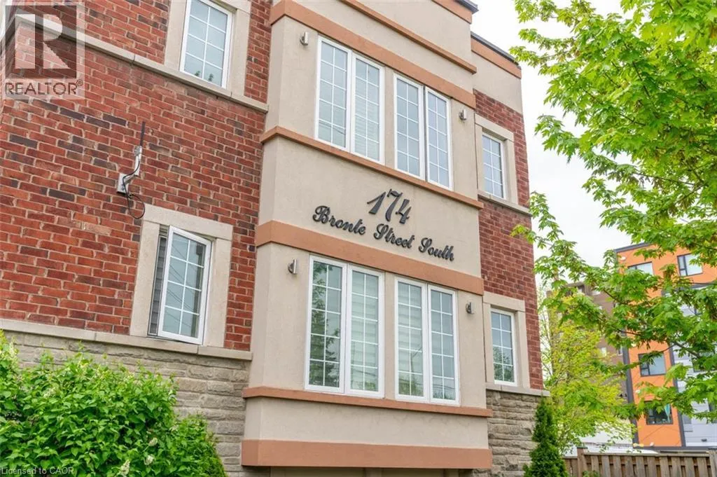 Apartment for rent: 174 S Bronte Street S Unit# 304, Milton, Ontario L9T 1Y8