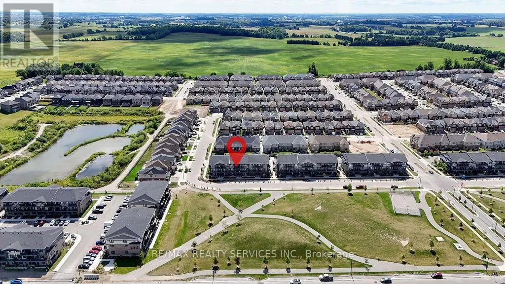 Row / Townhouse for rent: 174 Wheat Lane, Kitchener, Ontario N2R 0R6